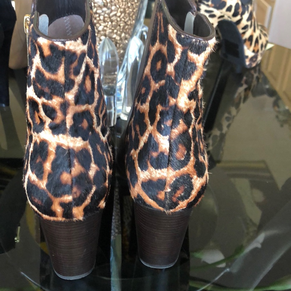 Boot - Picture 2 of 5